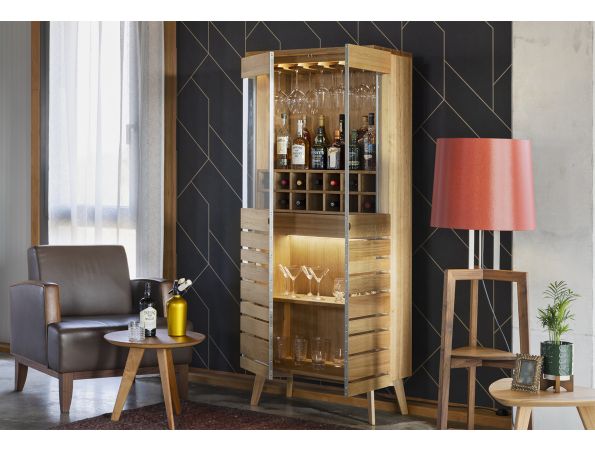 BAROSO bar cabinet in oak