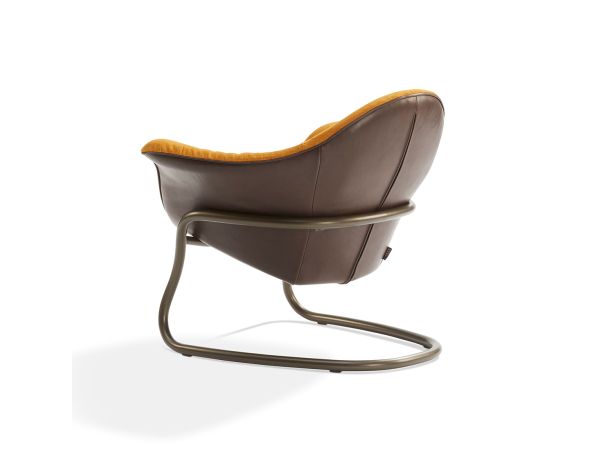 SEAT24 low armchair