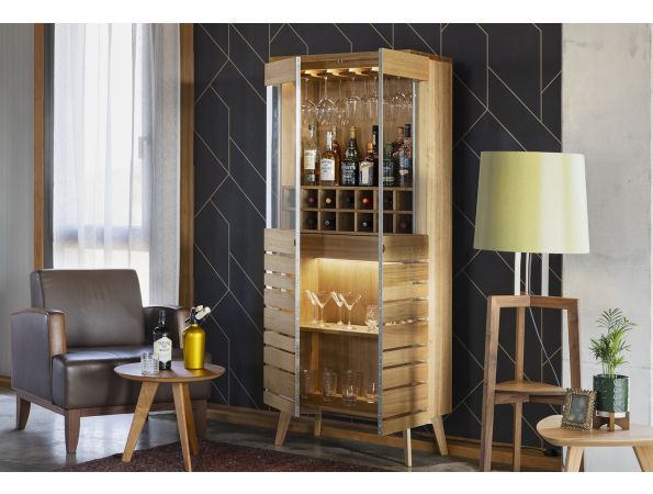 BAROSO bar cabinet in oak