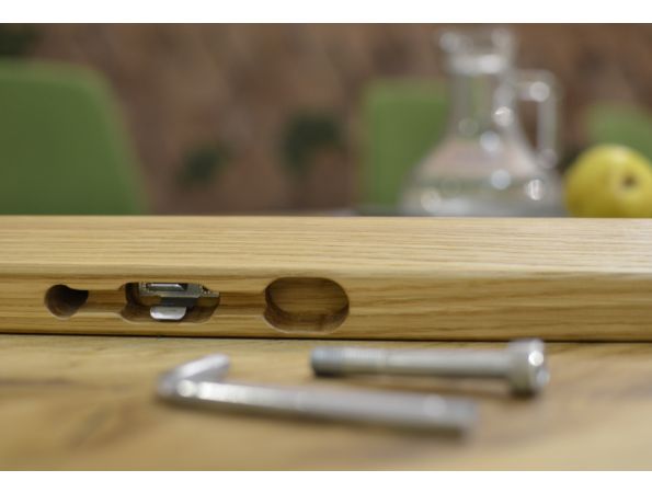FINN PLUS - Tisch mit Ansteckplatte