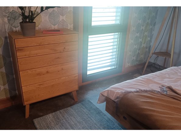 FINN chest of drawers in oak